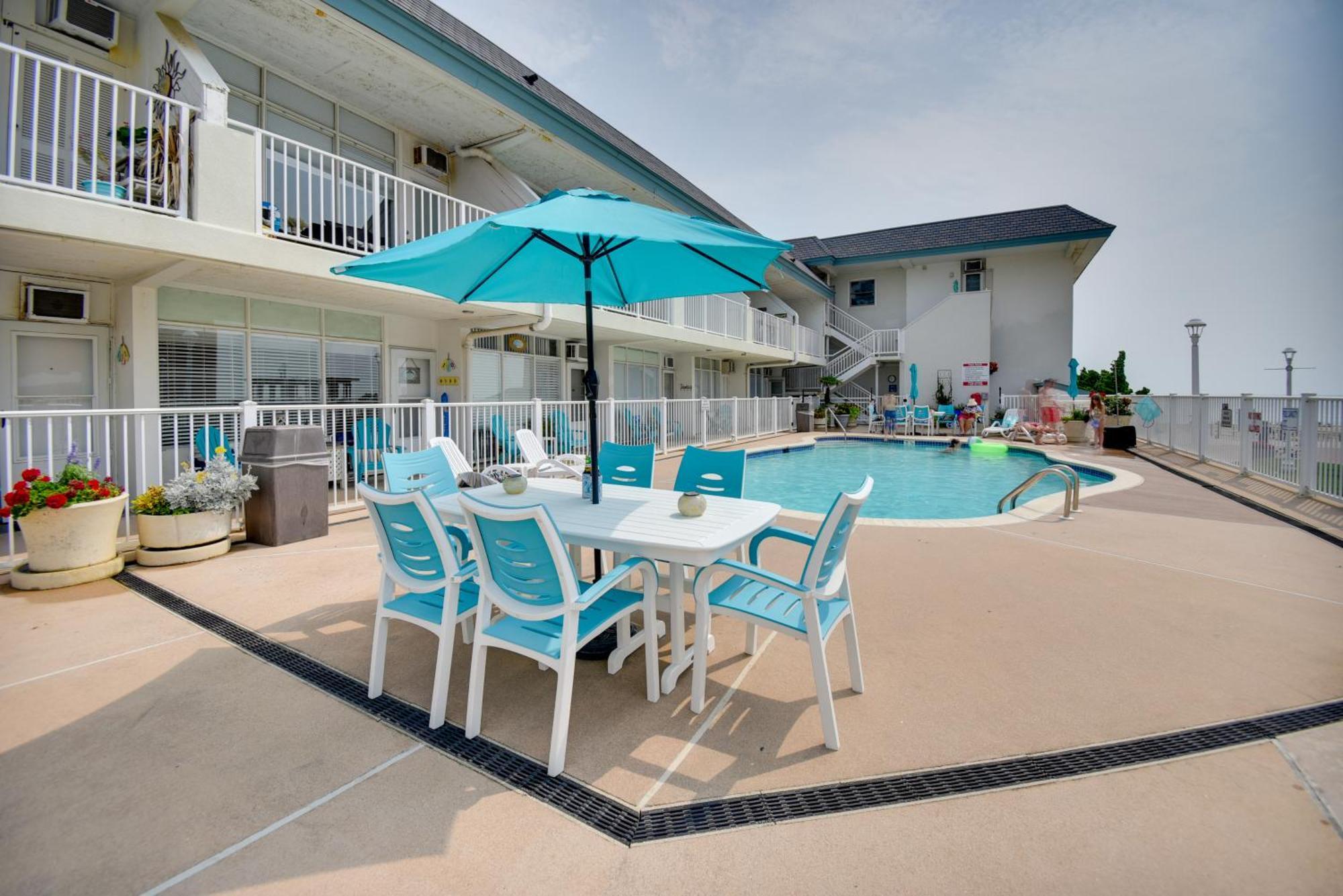 Chic Virginia Beach Retreat - Pool, Steps To Beach Exterior foto